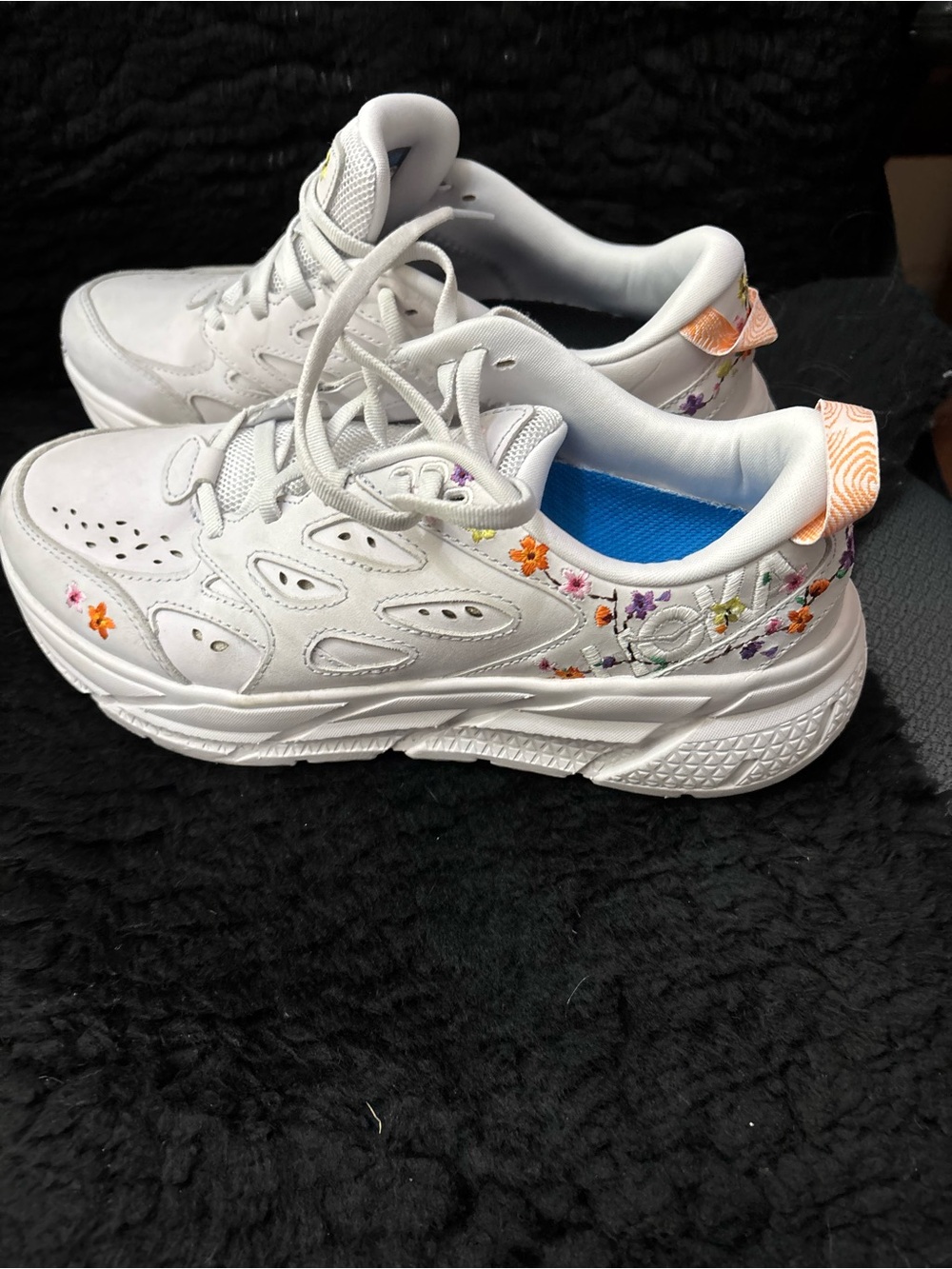 Hoka Clifton Bloom Size 7.5